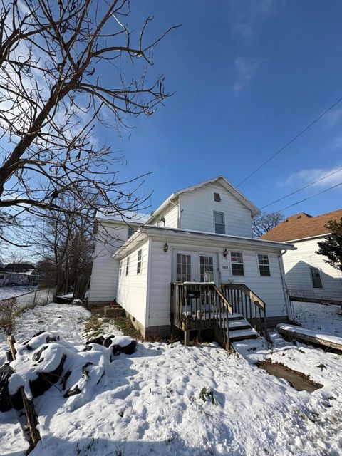 Photo of 1617 Clifton Avenue, Springfield, OH 45505 (MLS # 225045037)