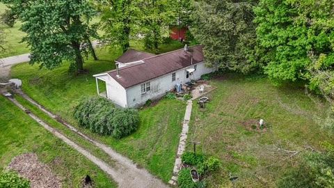 Tiny photo for 1996 Bauman Hill Road SE, Lancaster, OH 43130 (MLS # 226017614)