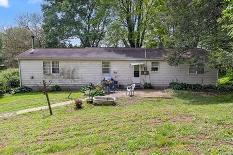 Tiny photo for 1996 Bauman Hill Road SE, Lancaster, OH 43130 (MLS # 226017614)