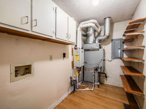 Tiny photo for 1960 Barnard Drive, Powell, OH 43065 (MLS # 225045554)