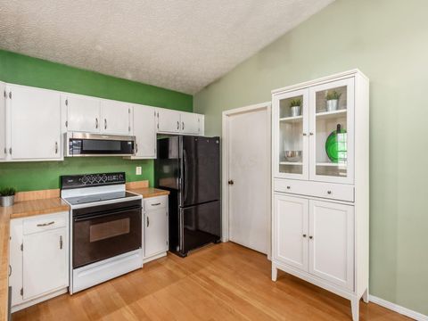 Tiny photo for 1960 Barnard Drive, Powell, OH 43065 (MLS # 225045554)