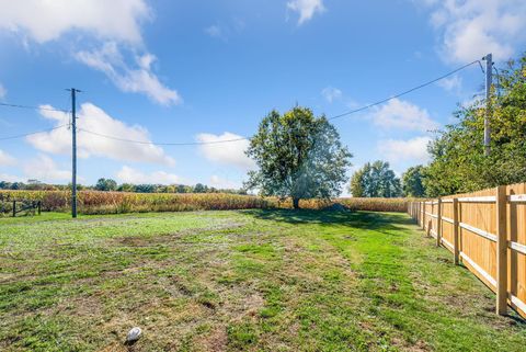 Tiny photo for 8213 Lincoln Avenue, Caledonia, OH 43314 (MLS # 225039526)