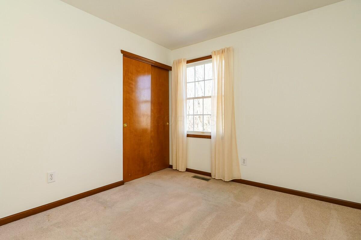 887 Scioto Meadows Boulevard, Grove City, Ohio image 39