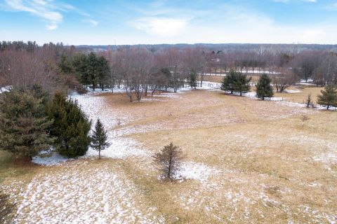 Tiny photo for 7641 Kinney Road, Mount Vernon, OH 43050 (MLS # 226005537)