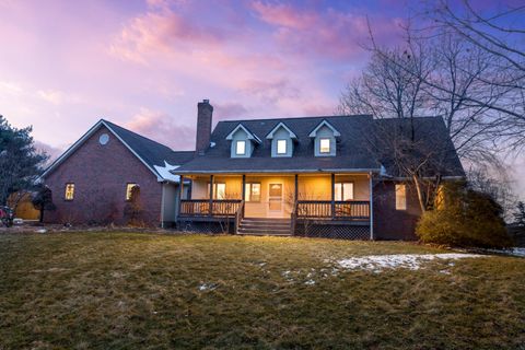 Photo of 7641 Kinney Road, Mount Vernon, OH 43050 (MLS # 226005537)