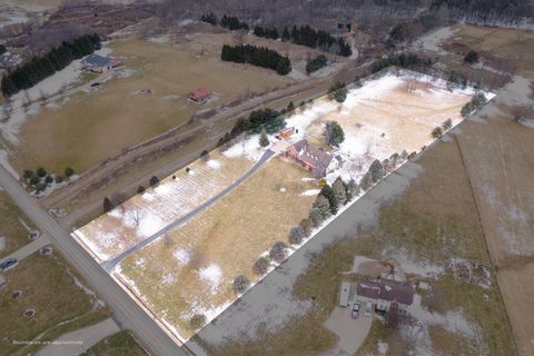 Tiny photo for 7641 Kinney Road, Mount Vernon, OH 43050 (MLS # 226005537)