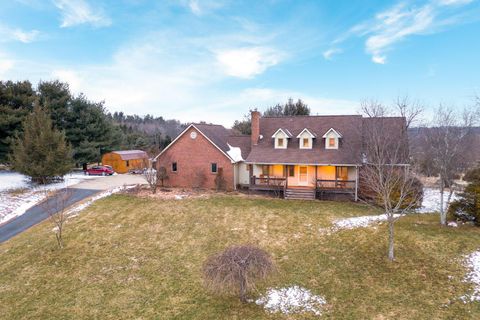 Tiny photo for 7641 Kinney Road, Mount Vernon, OH 43050 (MLS # 226005537)