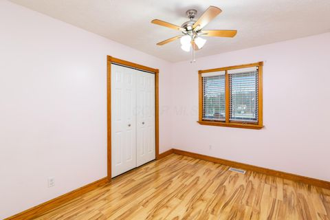 Tiny photo for 7641 Kinney Road, Mount Vernon, OH 43050 (MLS # 226005537)