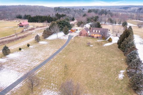 Tiny photo for 7641 Kinney Road, Mount Vernon, OH 43050 (MLS # 226005537)