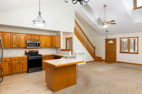 Tiny photo for 7641 Kinney Road, Mount Vernon, OH 43050 (MLS # 226005537)