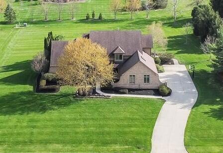 1909 Roundwyck Lane, Powell, Ohio image 1