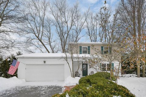 Photo of 11681 Village Way, Pickerington, OH 43147 (MLS # 226002708)