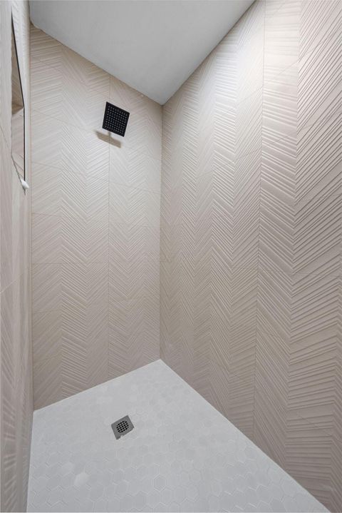 Tiny photo for 2583 Wexford Road, Columbus, OH 43221 (MLS # 225045965)