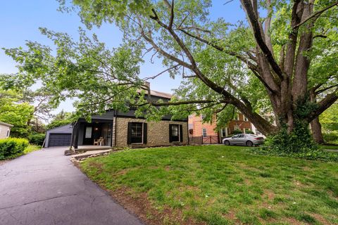 Tiny photo for 2583 Wexford Road, Columbus, OH 43221 (MLS # 225045965)