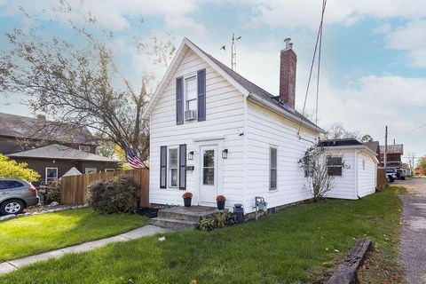 Photo of 418 E Pleasant Street, Mount Vernon, OH 43050 (MLS # 225039899) Photo of 418 E Pleasant Street, Mount Vernon, OH 43050 (MLS # 225039899)