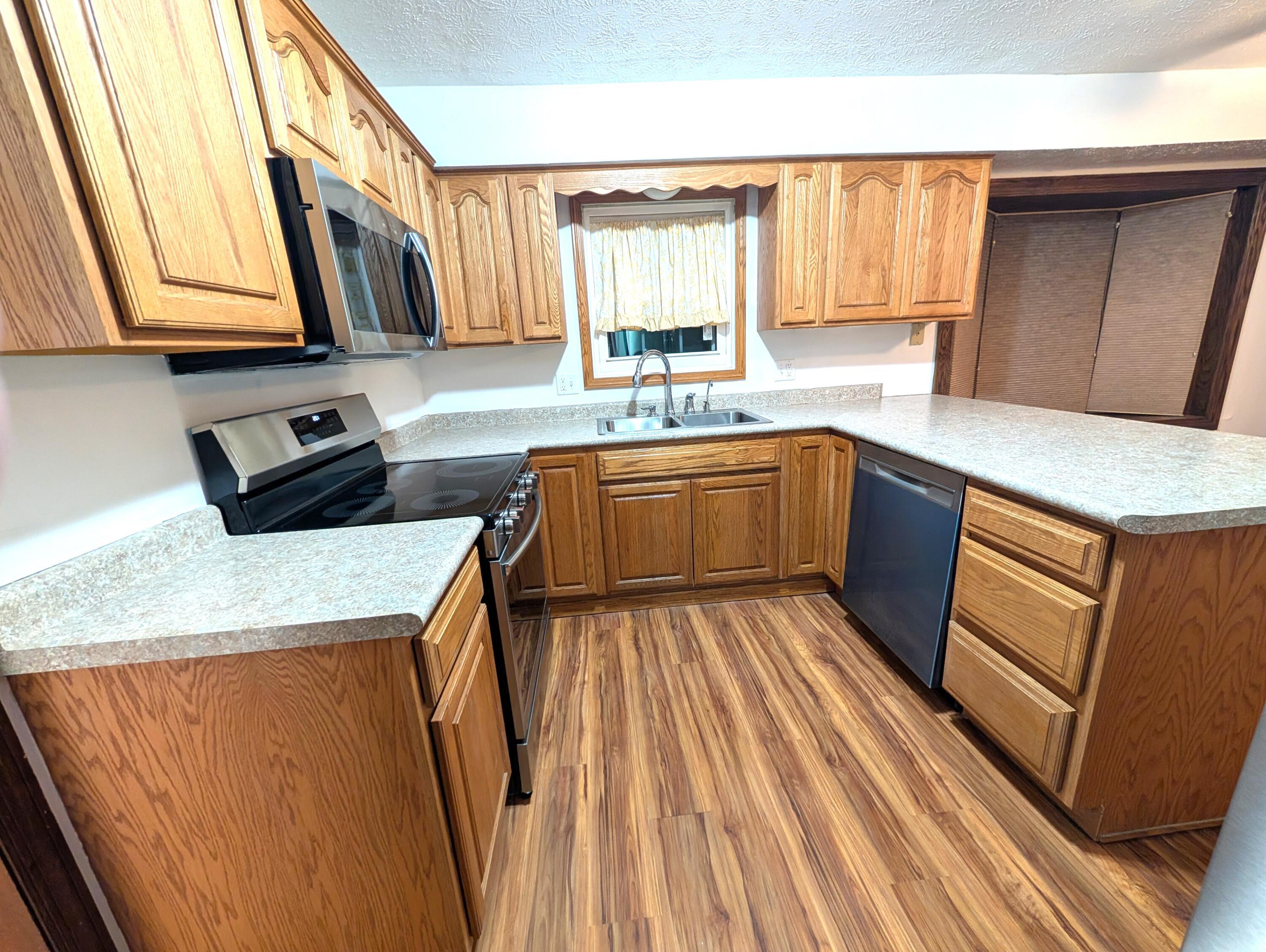 13783 Wayside Drive, Pickerington, Ohio image 17