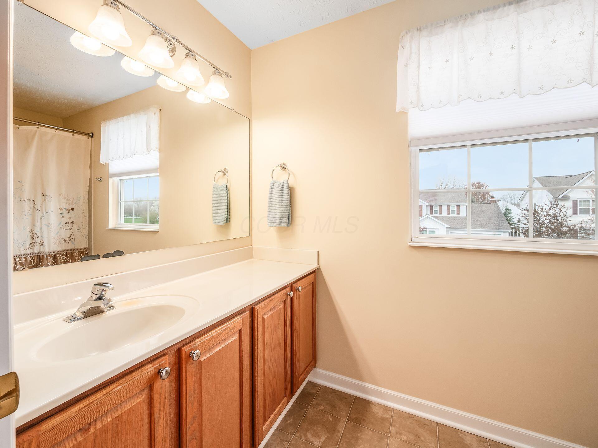 4412 Haybury Drive, New Albany, Ohio image 39