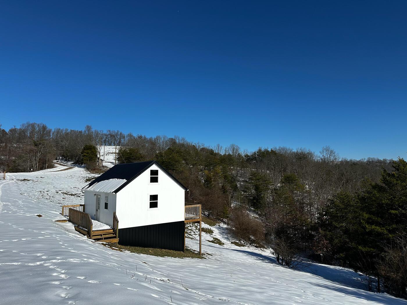 925 Hull Road #SKYLINE CABIN WOODS WAYN, Patriot, Ohio image 5