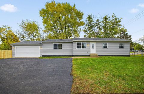 Photo of 1830 Winding Hollow Drive, Columbus, OH 43223 (MLS # 225042271)