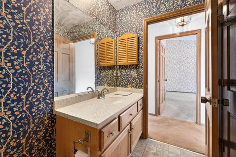 Tiny photo for 3336 Mansion Way, Columbus, OH 43221 (MLS # 225045301)