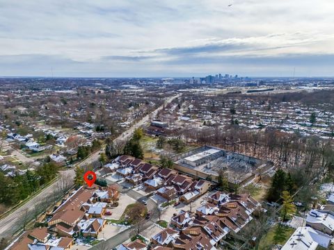 Tiny photo for 3336 Mansion Way, Columbus, OH 43221 (MLS # 225045301)