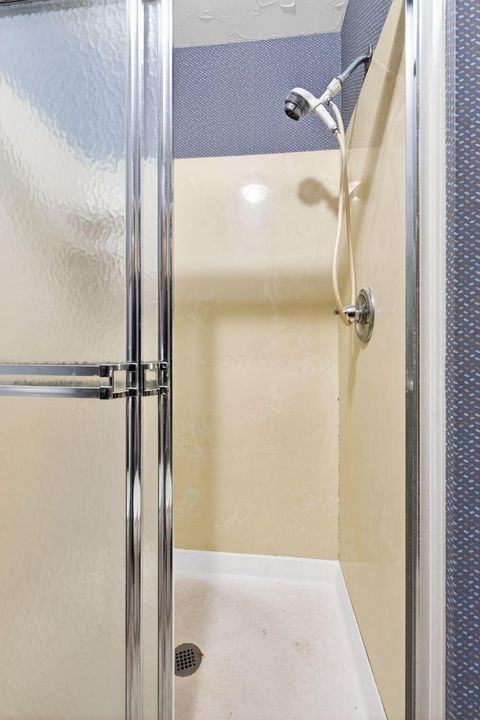 Tiny photo for 3336 Mansion Way, Columbus, OH 43221 (MLS # 225045301)