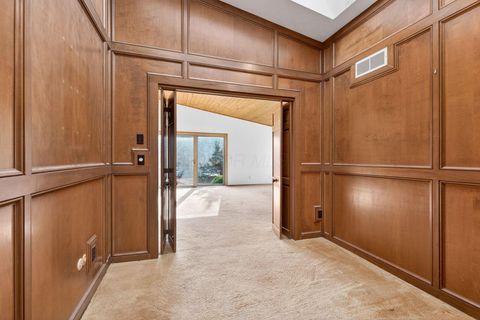 Tiny photo for 3336 Mansion Way, Columbus, OH 43221 (MLS # 225045301)