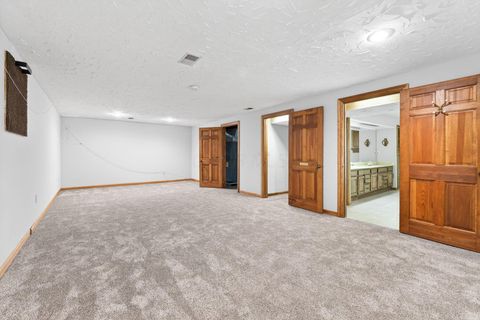 Tiny photo for 3336 Mansion Way, Columbus, OH 43221 (MLS # 225045301)