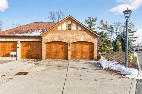 Tiny photo for 3336 Mansion Way, Columbus, OH 43221 (MLS # 225045301)