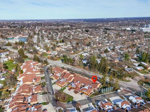 Tiny photo for 3336 Mansion Way, Columbus, OH 43221 (MLS # 225045301)