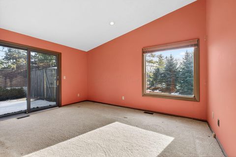 Tiny photo for 3336 Mansion Way, Columbus, OH 43221 (MLS # 225045301)