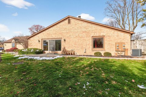 Tiny photo for 3336 Mansion Way, Columbus, OH 43221 (MLS # 225045301)