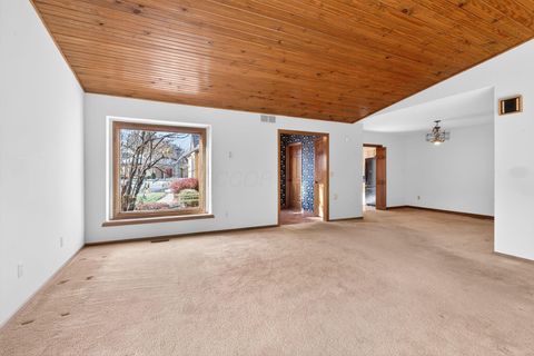 Tiny photo for 3336 Mansion Way, Columbus, OH 43221 (MLS # 225045301)