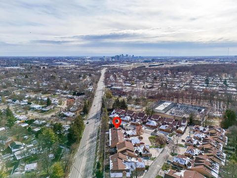 Tiny photo for 3336 Mansion Way, Columbus, OH 43221 (MLS # 225045301)