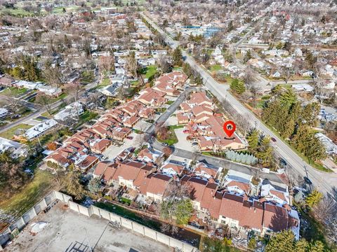 Tiny photo for 3336 Mansion Way, Columbus, OH 43221 (MLS # 225045301)