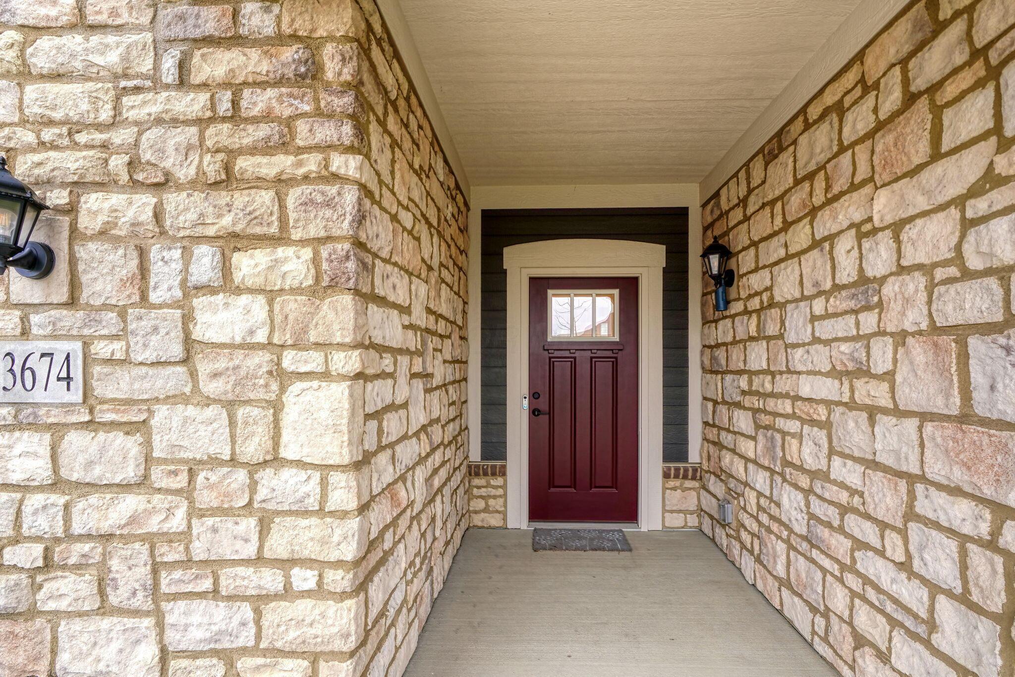 3674 Quarter Pole Lane, Grove City, Ohio image 3