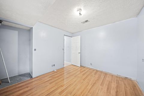 Tiny photo for 1069 Clovernoll Court, Marysville, OH 43040 (MLS # 225045121)