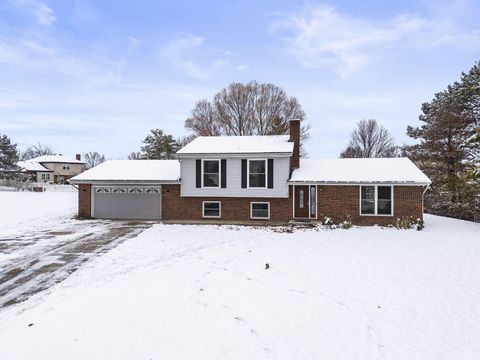 Tiny photo for 1069 Clovernoll Court, Marysville, OH 43040 (MLS # 225045121)