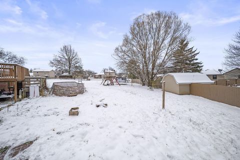 Tiny photo for 1069 Clovernoll Court, Marysville, OH 43040 (MLS # 225045121)