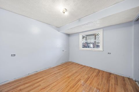 Tiny photo for 1069 Clovernoll Court, Marysville, OH 43040 (MLS # 225045121)