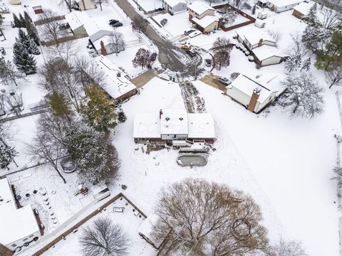 Tiny photo for 1069 Clovernoll Court, Marysville, OH 43040 (MLS # 225045121)