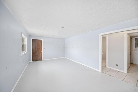 Tiny photo for 1069 Clovernoll Court, Marysville, OH 43040 (MLS # 225045121)