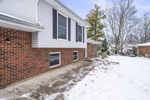 Tiny photo for 1069 Clovernoll Court, Marysville, OH 43040 (MLS # 225045121)