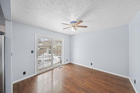 Tiny photo for 1069 Clovernoll Court, Marysville, OH 43040 (MLS # 225045121)