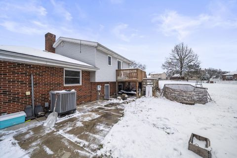 Tiny photo for 1069 Clovernoll Court, Marysville, OH 43040 (MLS # 225045121)
