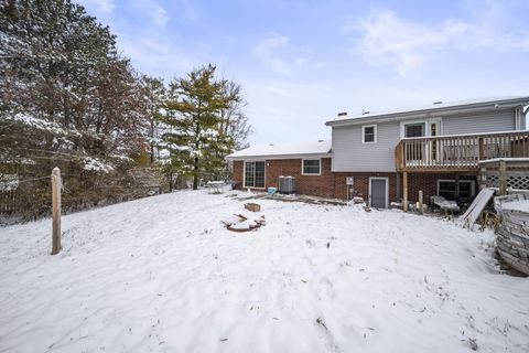 Tiny photo for 1069 Clovernoll Court, Marysville, OH 43040 (MLS # 225045121)