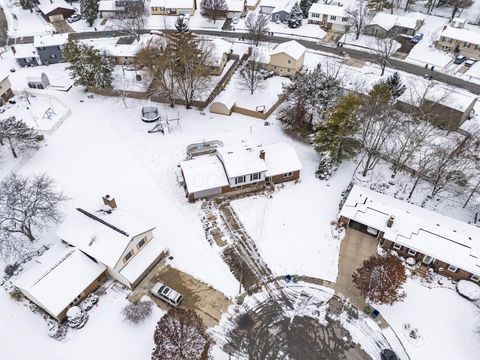 Tiny photo for 1069 Clovernoll Court, Marysville, OH 43040 (MLS # 225045121)