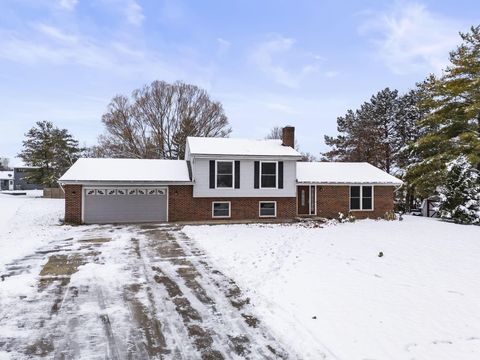 Tiny photo for 1069 Clovernoll Court, Marysville, OH 43040 (MLS # 225045121)