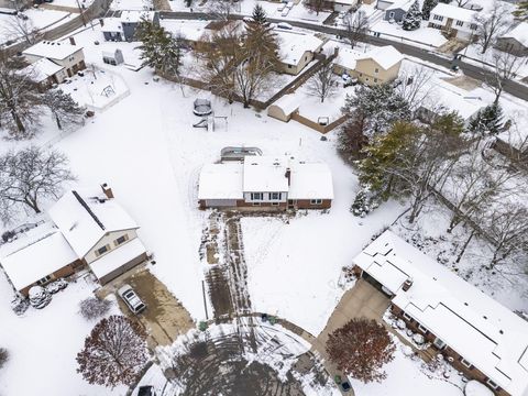 Tiny photo for 1069 Clovernoll Court, Marysville, OH 43040 (MLS # 225045121)