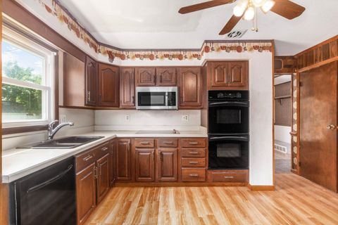 Tiny photo for 1720 Kenwick Road, Columbus, OH 43209 (MLS # 226022854)